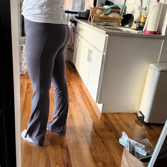 Athleta grey purple yoga pants - Picture 4 of 11